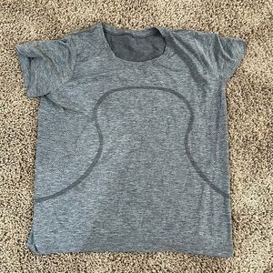 Lululemon short sleeved shirt